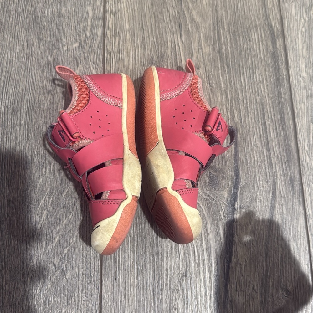 • Plae • Girls SAM-2-0 Sandals Coral Pink US 9 - Picture 3 of 5